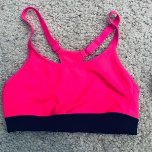 Sports bra